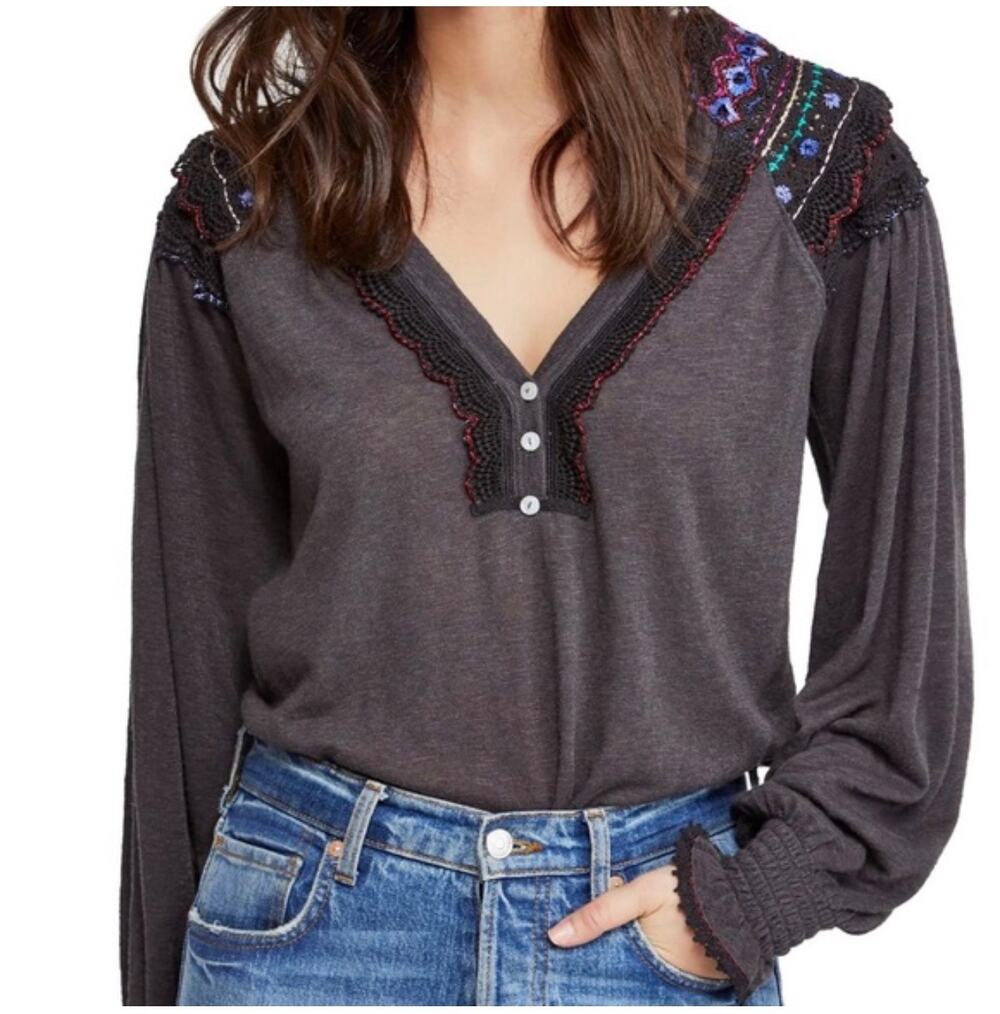 Free People Top Womens Small Gray Siesta Fiesta Embroidered Boho V Neck Henley